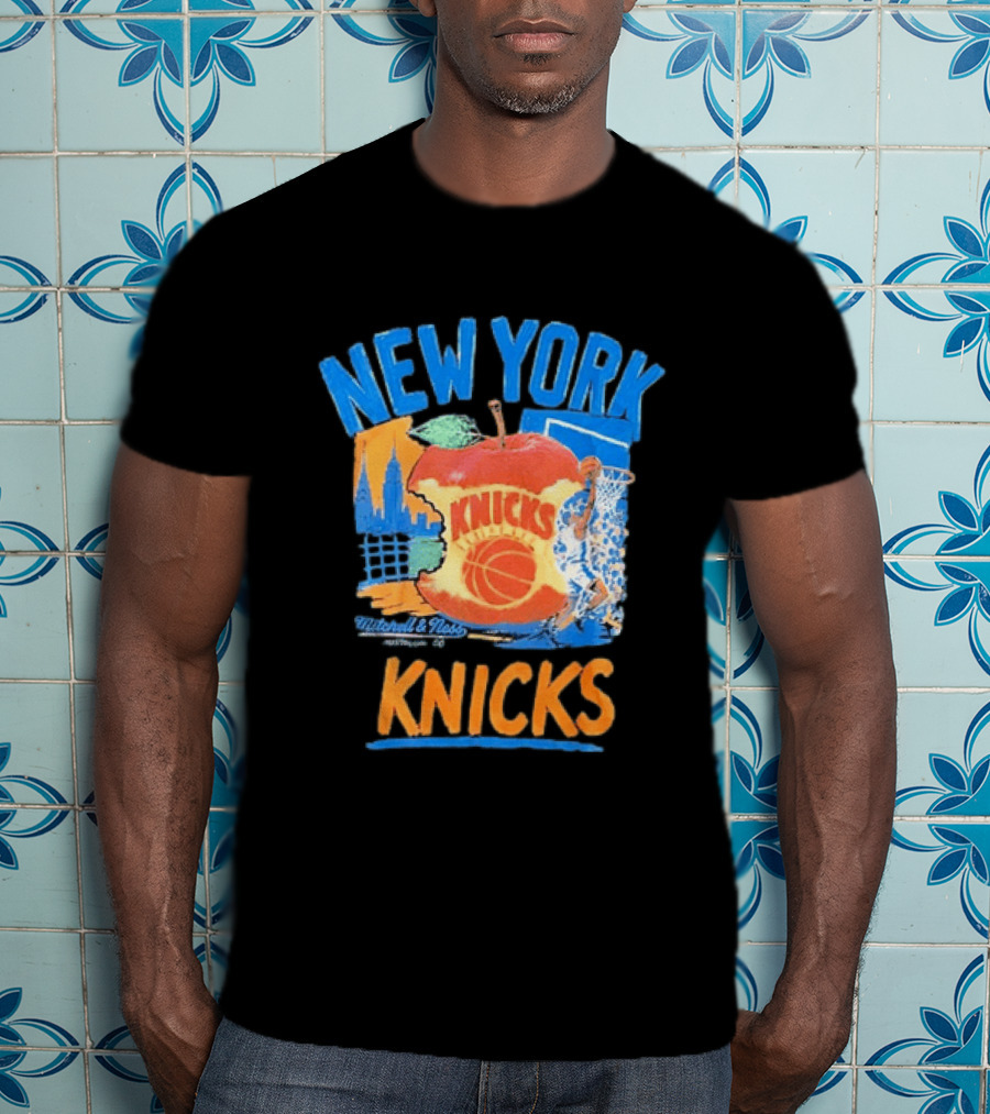 Mitchell & Ness New York Knicks Basketball Big Apple City Skyline T-Shirt