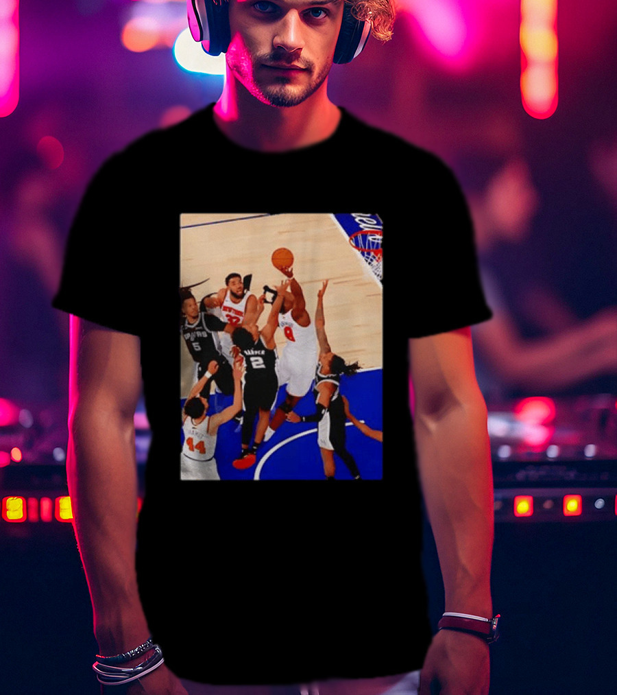 The Putback With OG Knicks Dunking Against Spurs T-Shirt