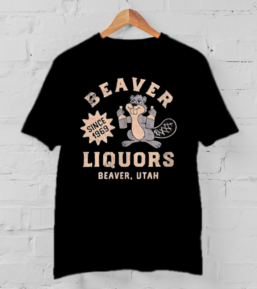 Beaver Liquors Since 1969 Beaver Utah Retro Beaver With Bottles T-Shirt