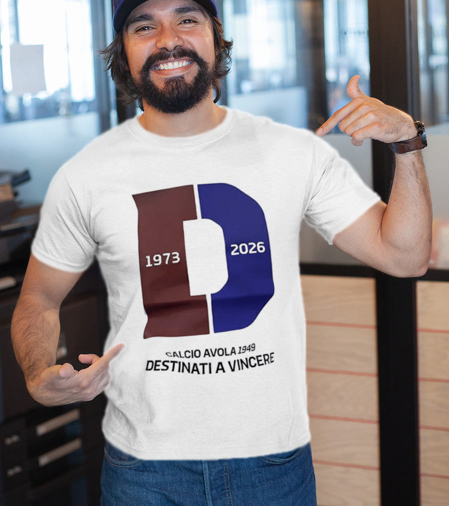 Calcio Avola 1949 Destinati A Vincere 1973 2026 T-Shirt