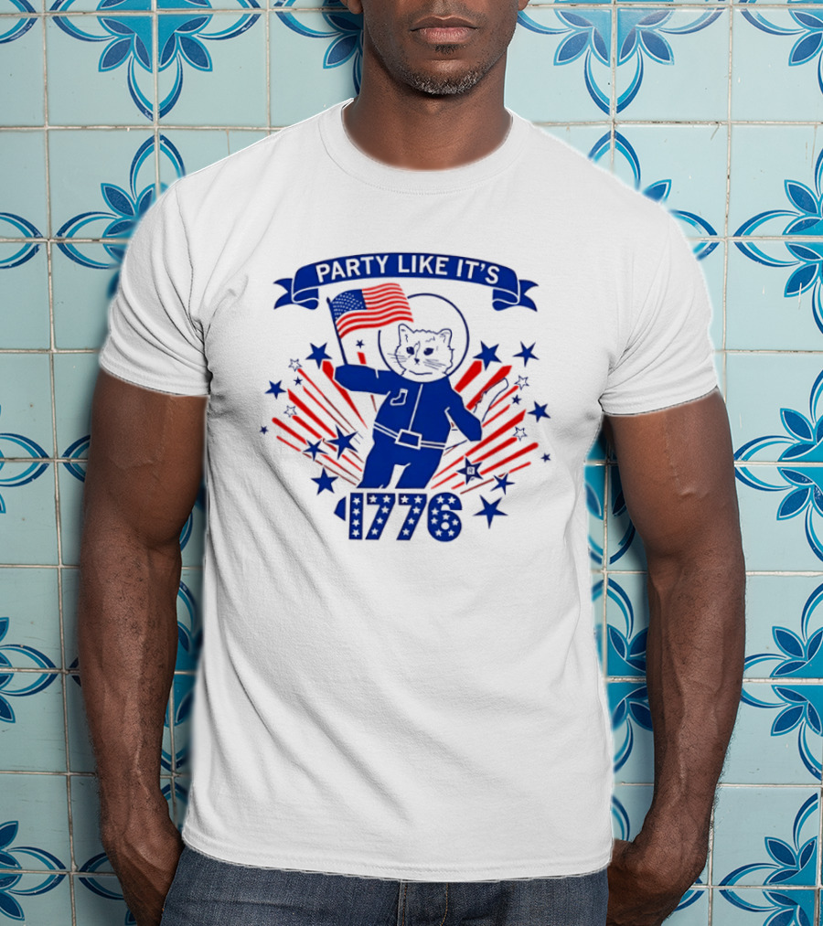Party Like It's 1776 Cat Astronaut With Flag And Stars T-Shirt