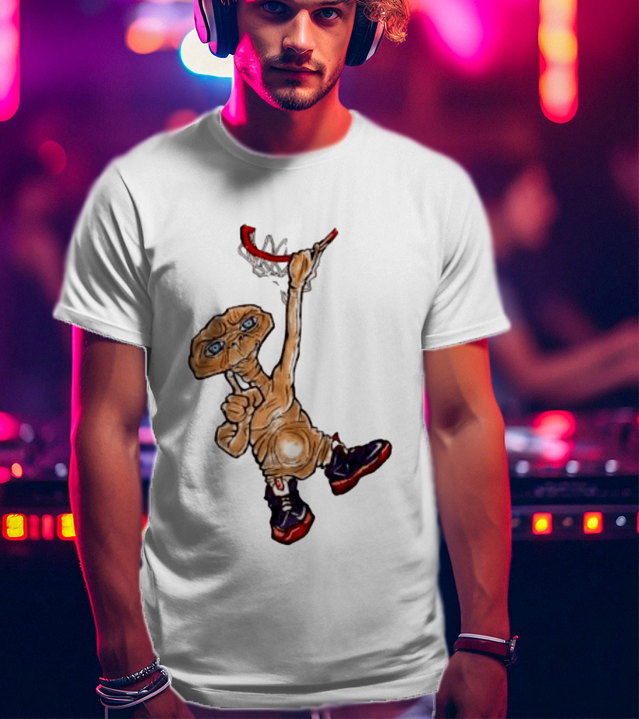 E The Extra Terrestrial Dunk Basketball Alien Retro Sneakers T-Shirt
