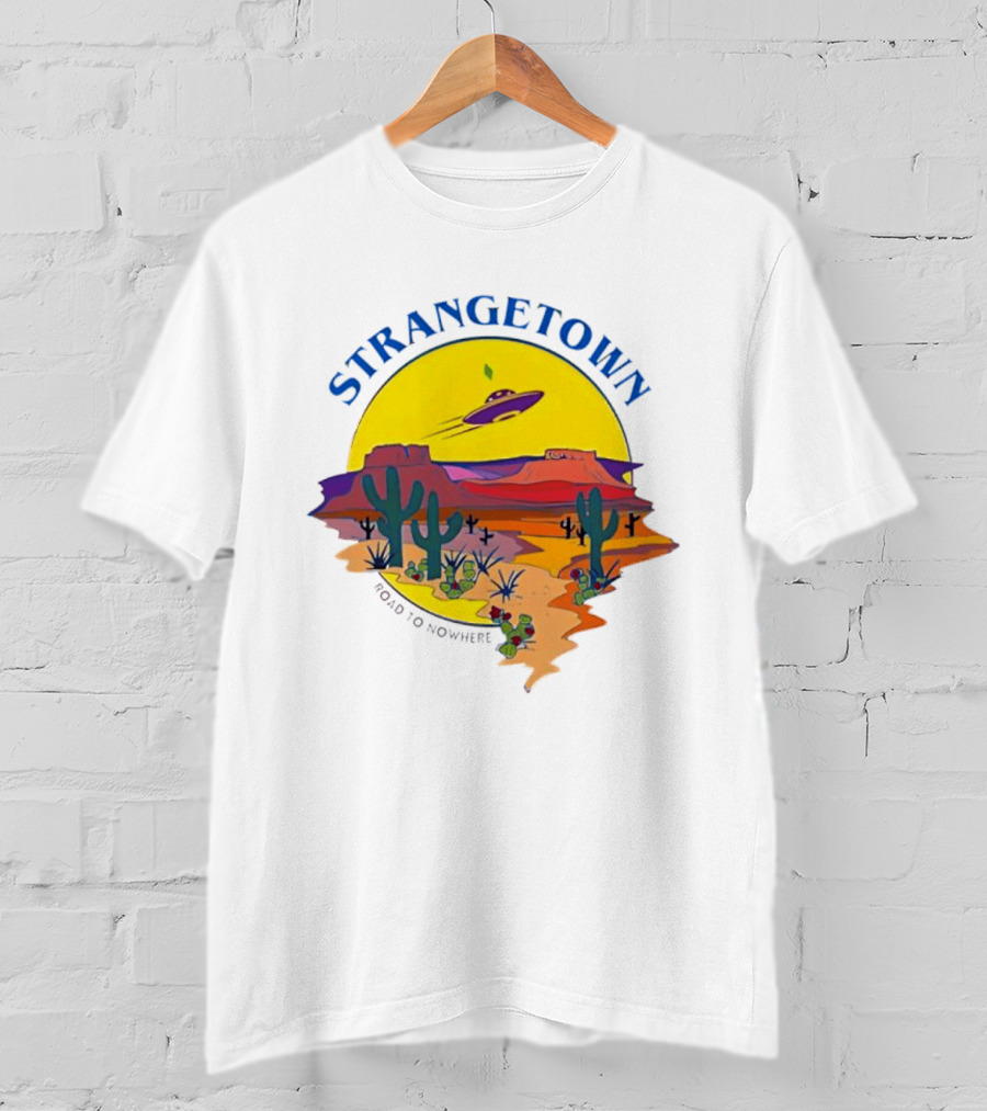 Strangetown Road To Nowhere The Sims Alien UFO Desert Saguaro Cactus T-Shirt