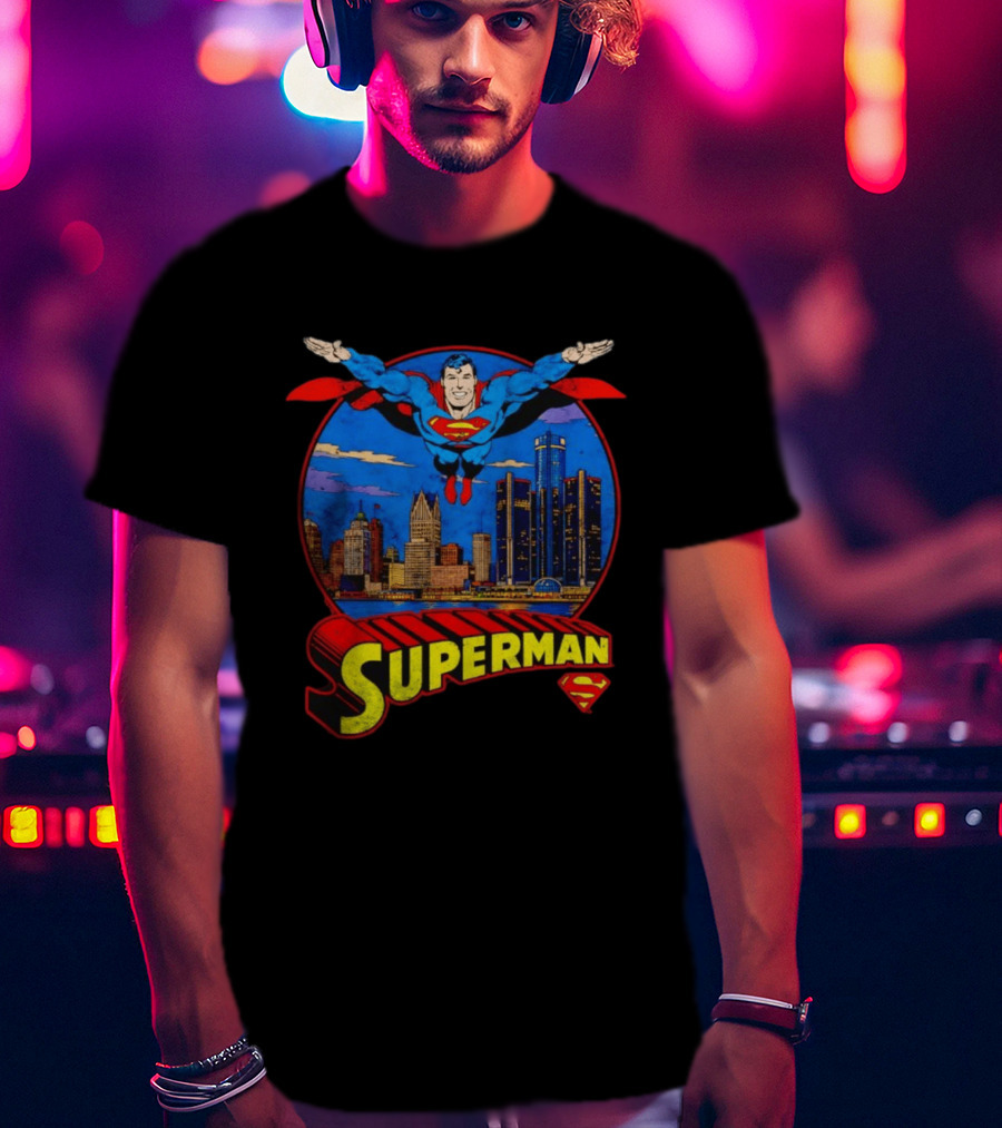 Superman Flying Over Detroit Skyline Vintage Comic T-Shirt
