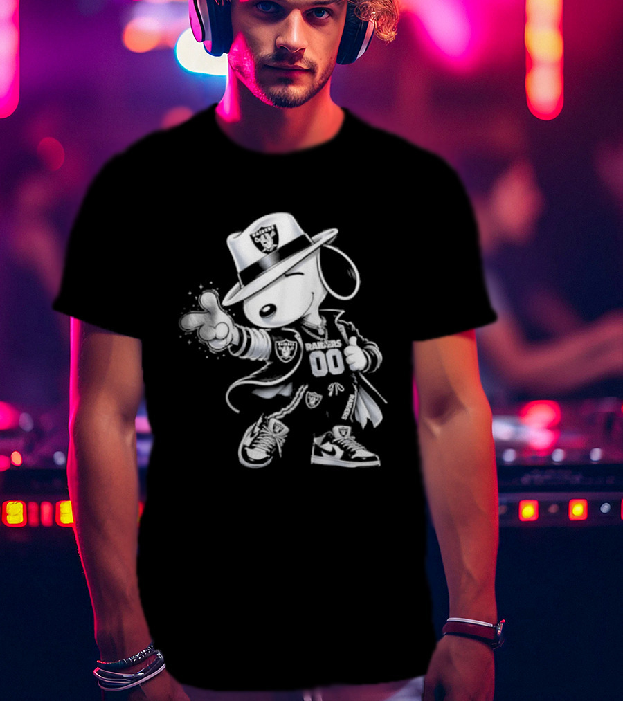 Snoopy X Las Vegas Raiders 00 Football Character With Team Symbol In White T-Shirt