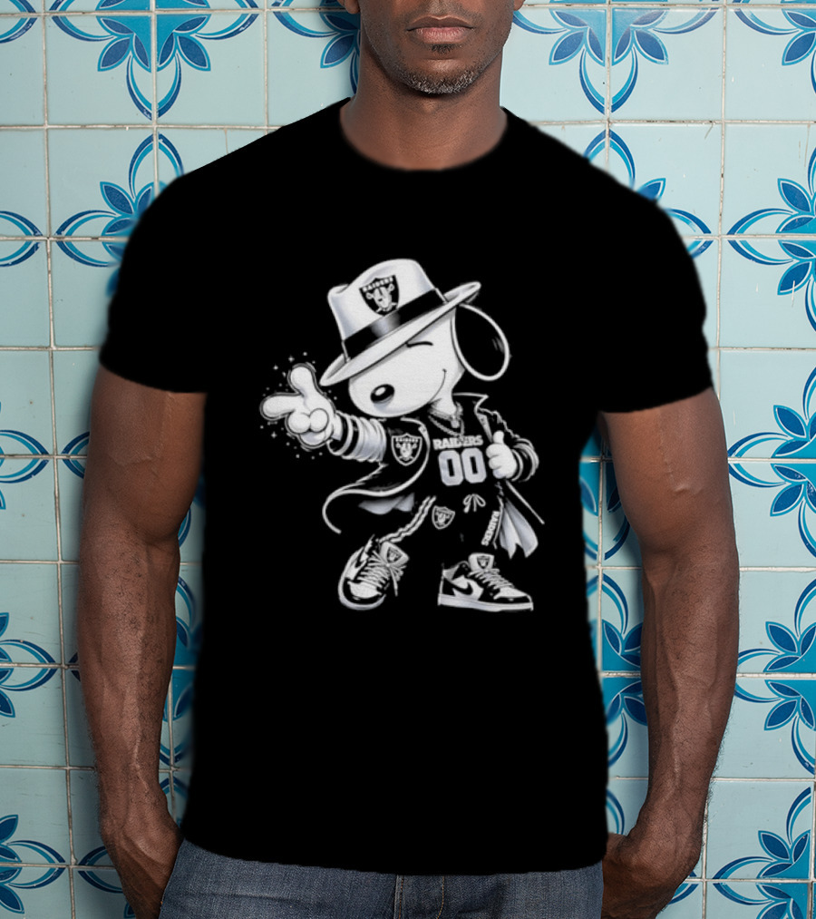 Snoopy X Las Vegas Raiders 00 Football Character With Team Symbol In White T-Shirt