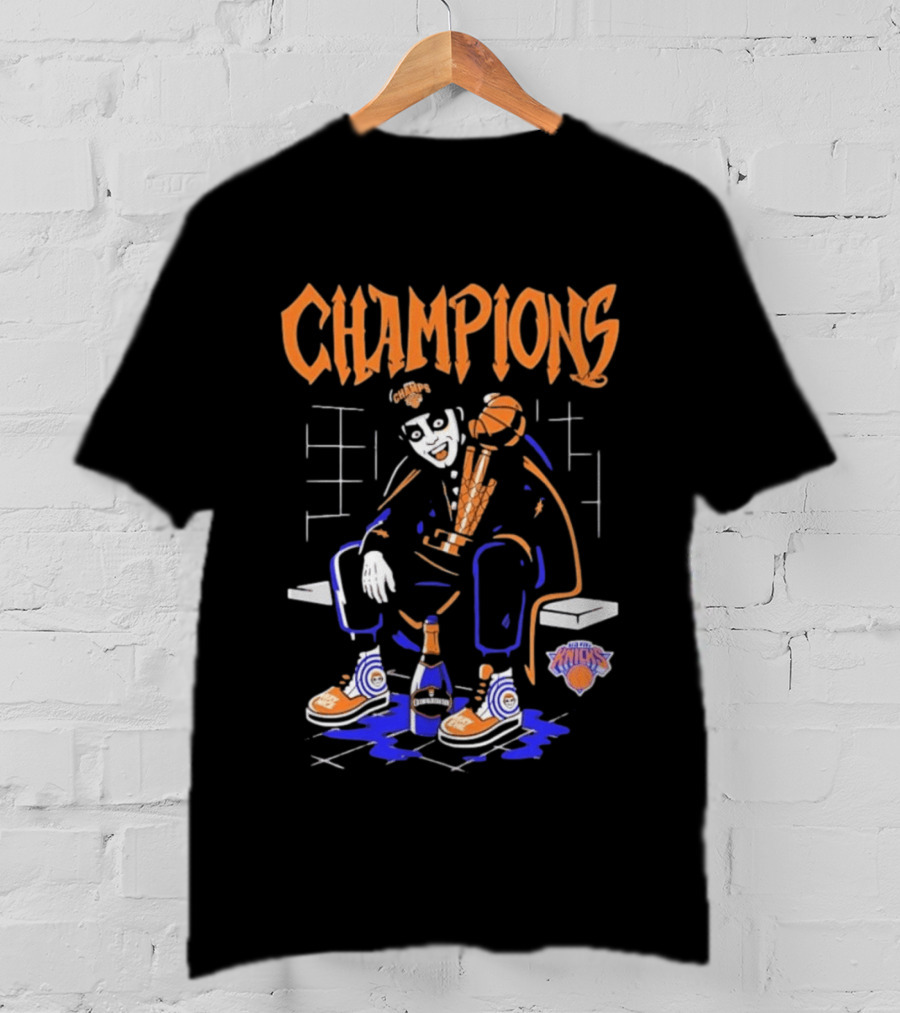 New York Knicks Evil Clown Winning Trophy And Champagne T-Shirt