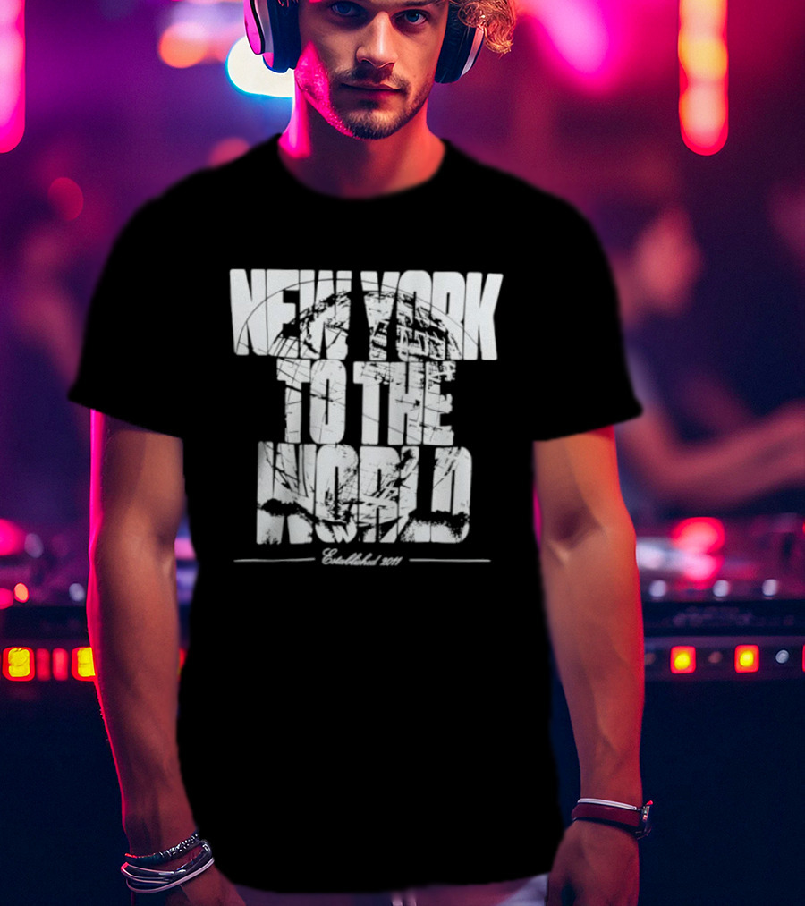 New York To The World Established 2011 Retro Style Vintage Look T-Shirt