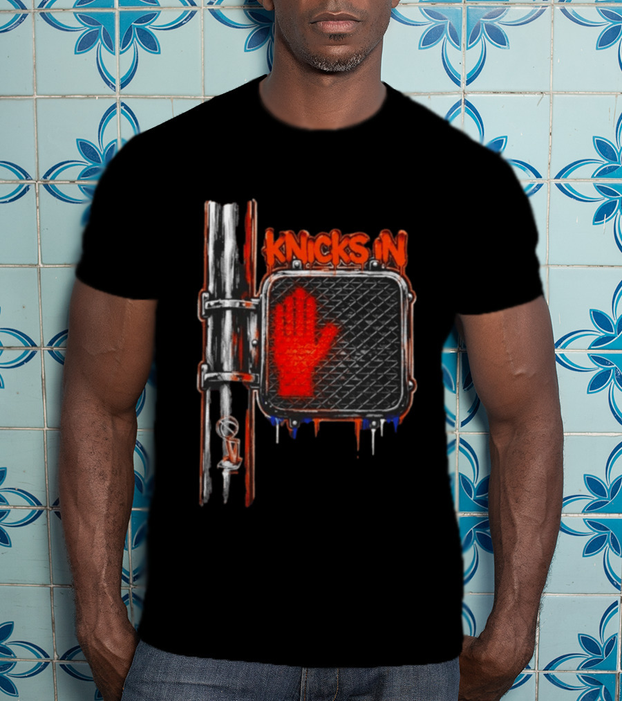Knicks In 4 Hand Sign Traffic Light NBA T-Shirt