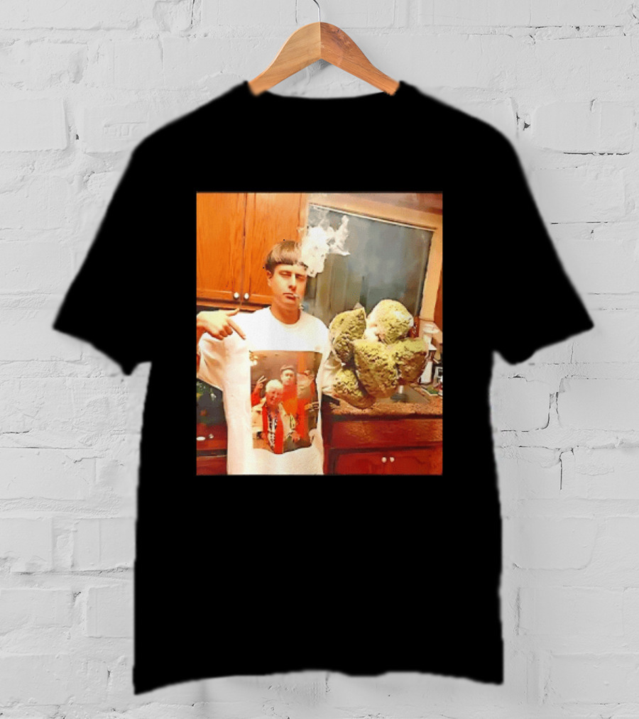 Oliver Tree Cannabis Oversized Buds And With Smoking Image T-Shirt