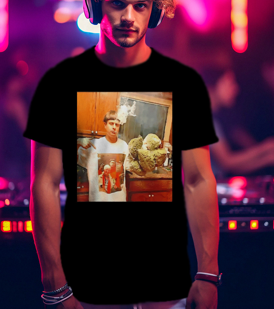 Oliver Tree Cannabis Oversized Buds And With Smoking Image T-Shirt