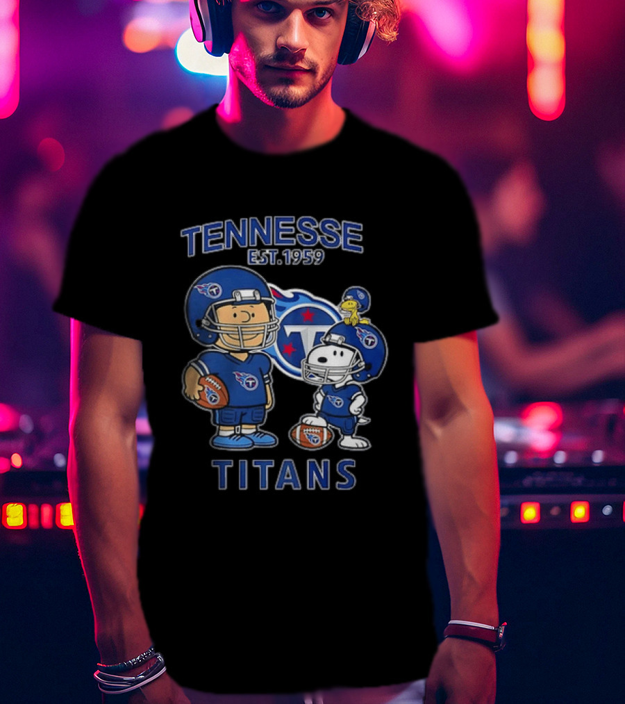 Tennessee Titans EST 1959 Charlie Brown And Snoopy Football T-Shirt