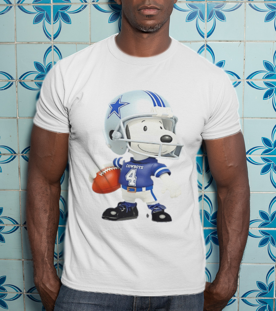 Peanuts Snoopy Cowboys Football Player 4 Helmet Dallas Fan Gear T-Shirt