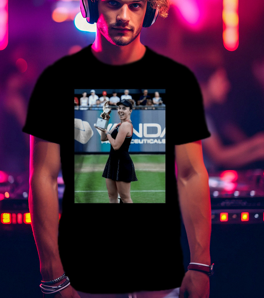 Linda Wins Tennis Title Holding Trophy On Grass Court T-Shirt