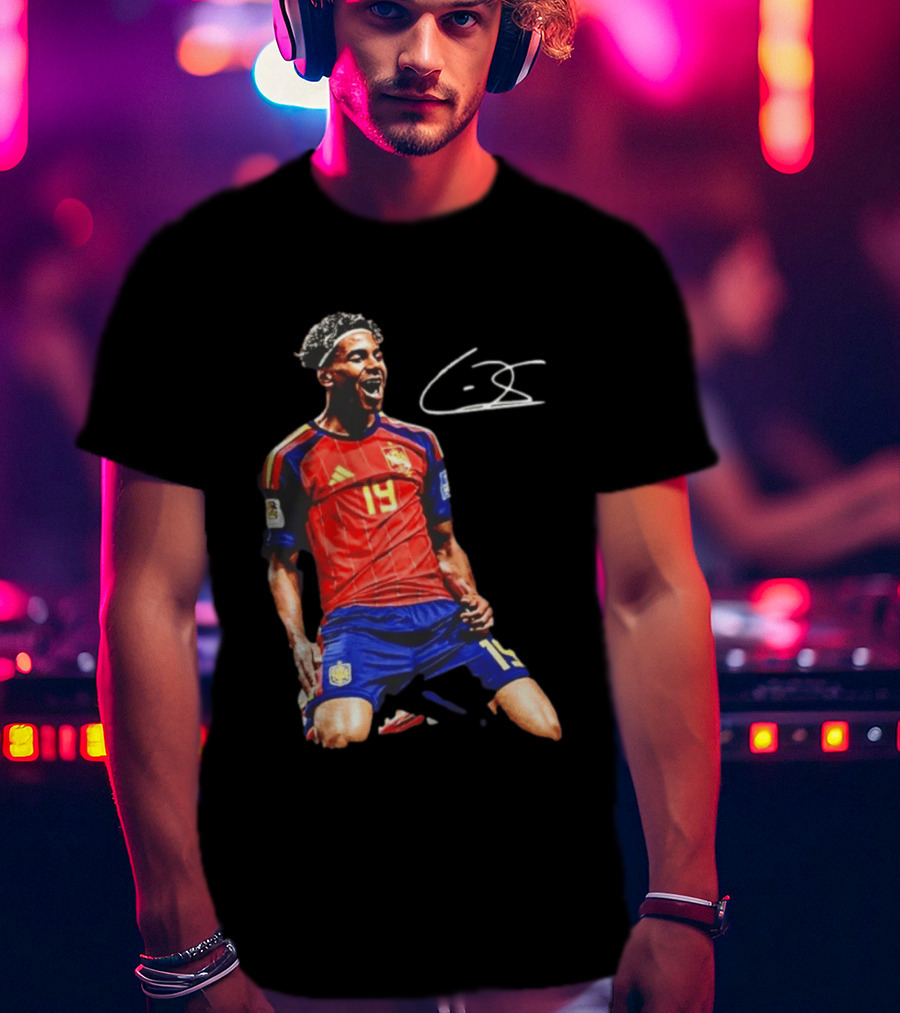 19 Lamine Yamal Spain National Football Team Soccer Jersey Celebration T-Shirt