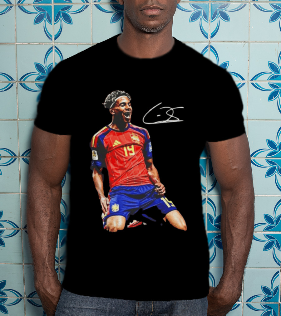 19 Lamine Yamal Spain National Football Team Soccer Jersey Celebration T-Shirt