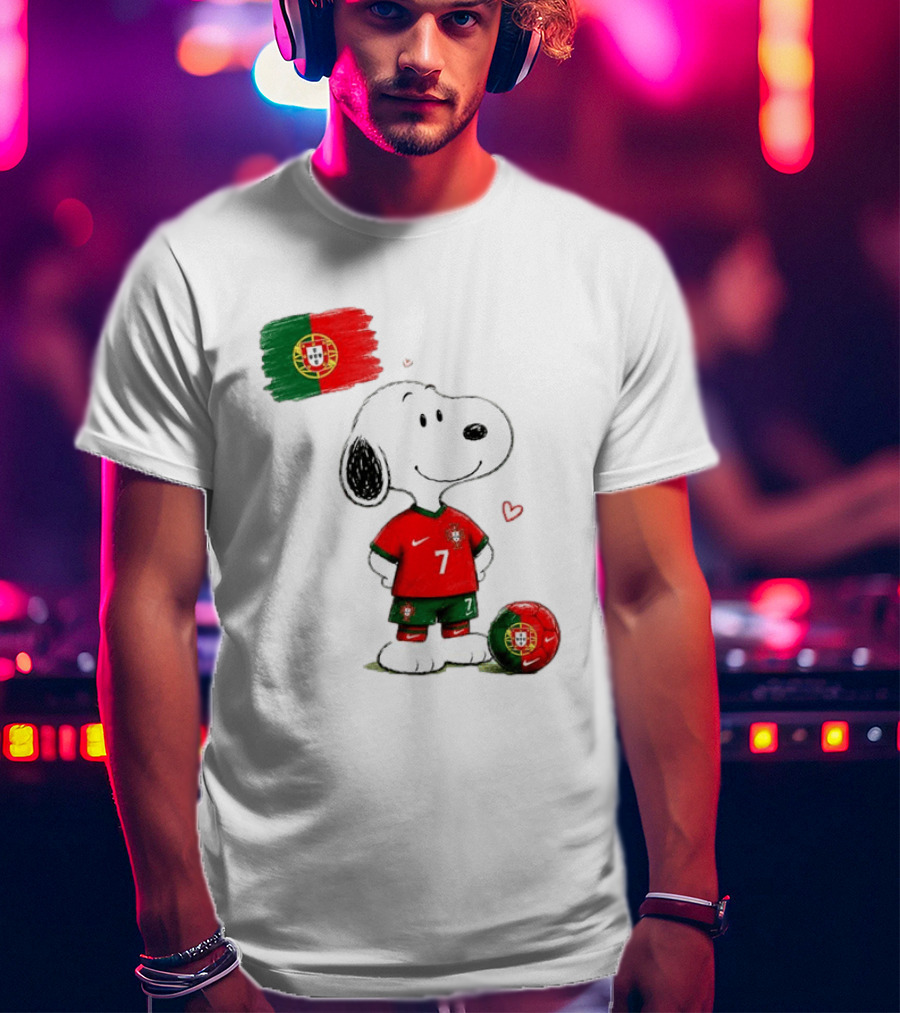 Cristiano Ronaldo Snoopy Portugal Football Number 7 Nike T-Shirt