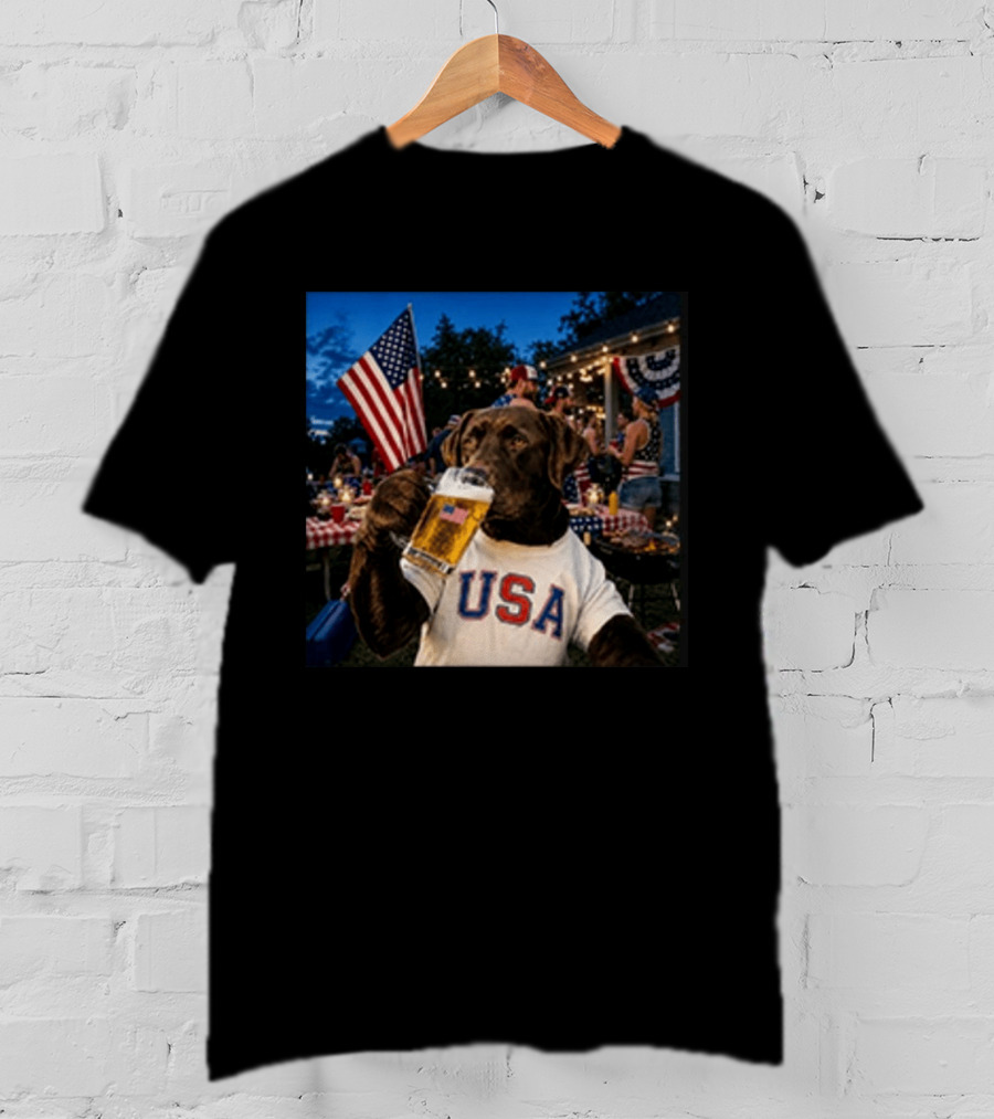 USA Chocolate Lab Drinking Beer American Flag 4th Of July Dog T-Shirt