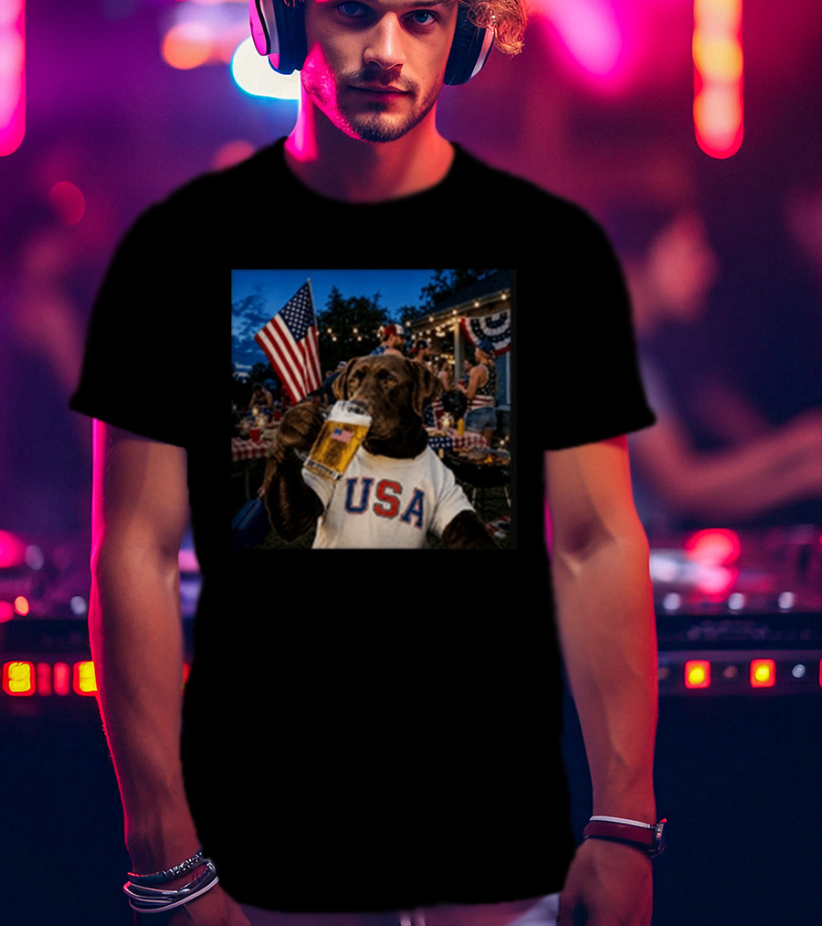 USA Chocolate Lab Drinking Beer American Flag 4th Of July Dog T-Shirt