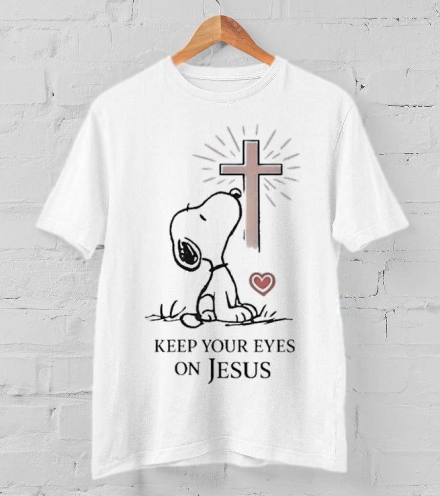 Snoopy Keep Your Eyes On Jesus Cross Heart T-Shirt
