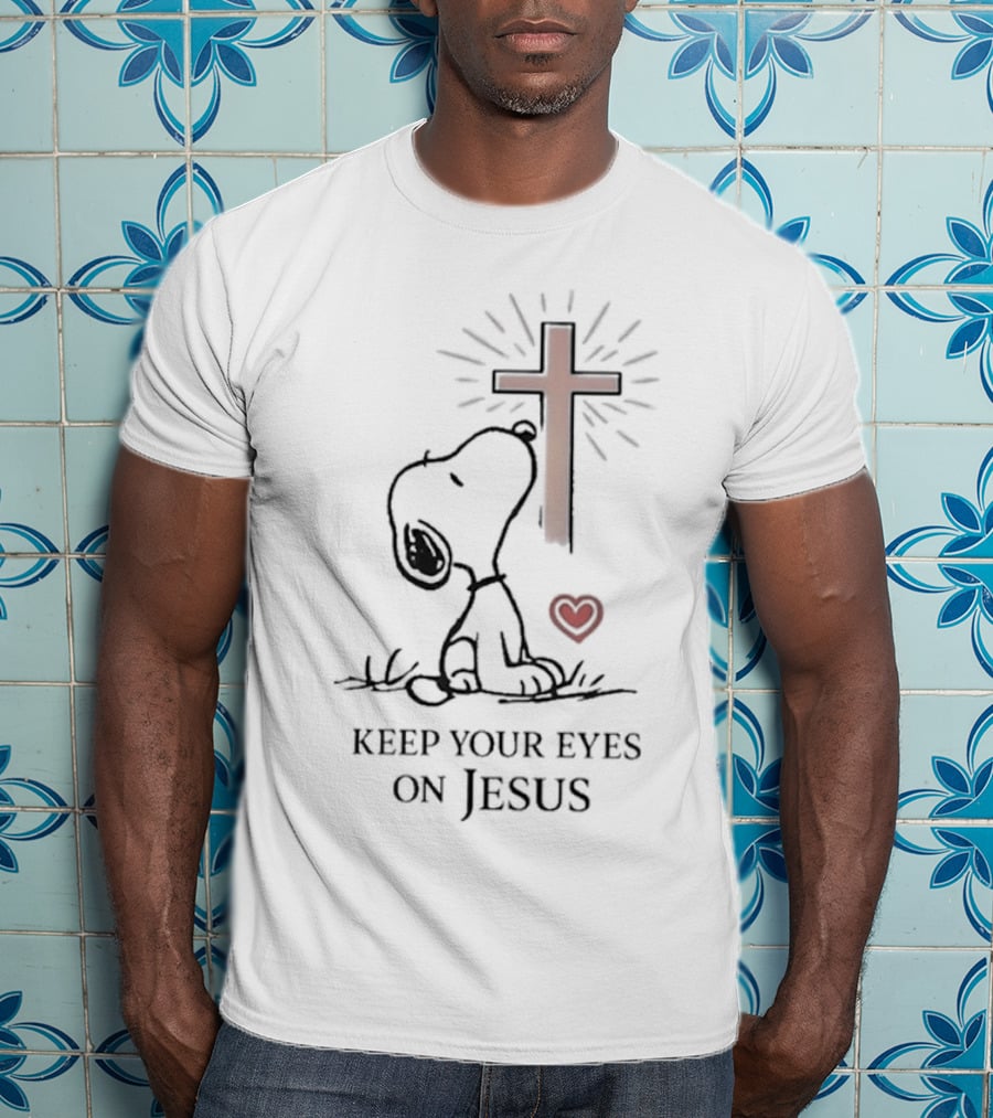 Snoopy Keep Your Eyes On Jesus Cross Heart T-Shirt