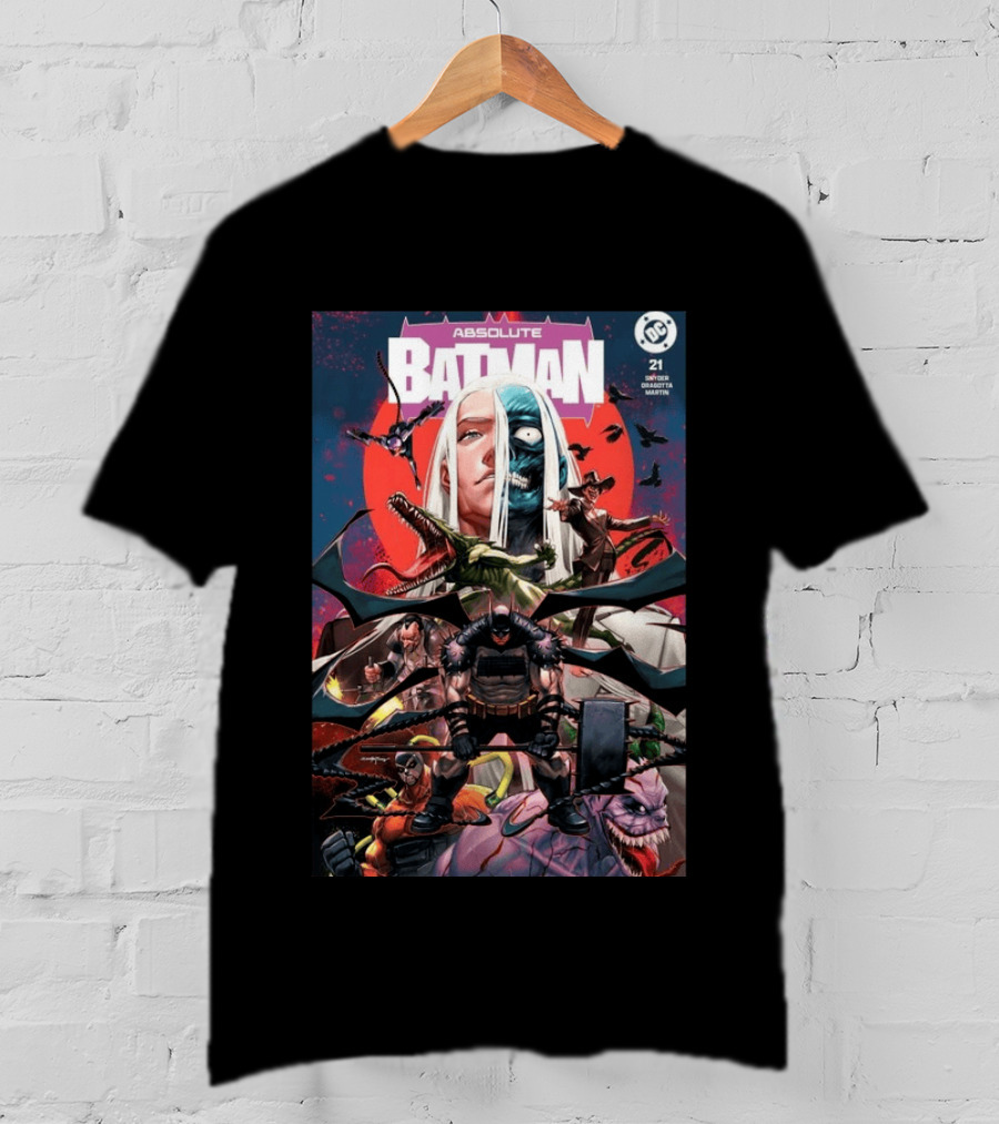 Absolute Batman #21 Santa Fung 2nd Special Gold Spot Foil Variant Knight Snyder Capullo Martini DC Comics T-Shirt