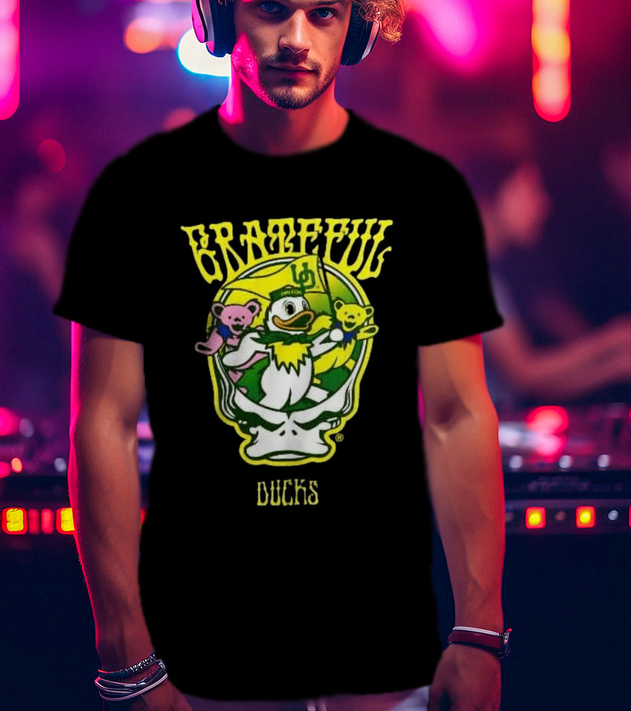 GratefulDucks Oregon Ducks 2025 Football Team Collaboration T-Shirt