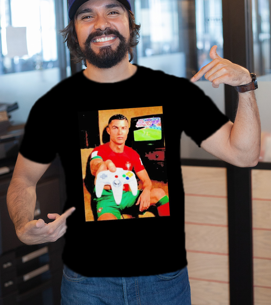 Cristiano Ronaldo Portugal National Team Soccer Gaming Controller Retro Gamer T-Shirt