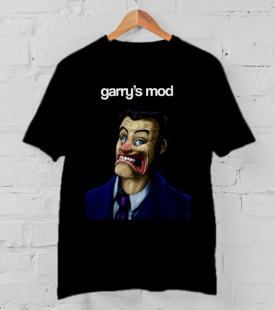 Garry's Mod Distorted Face Posing T-Shirt