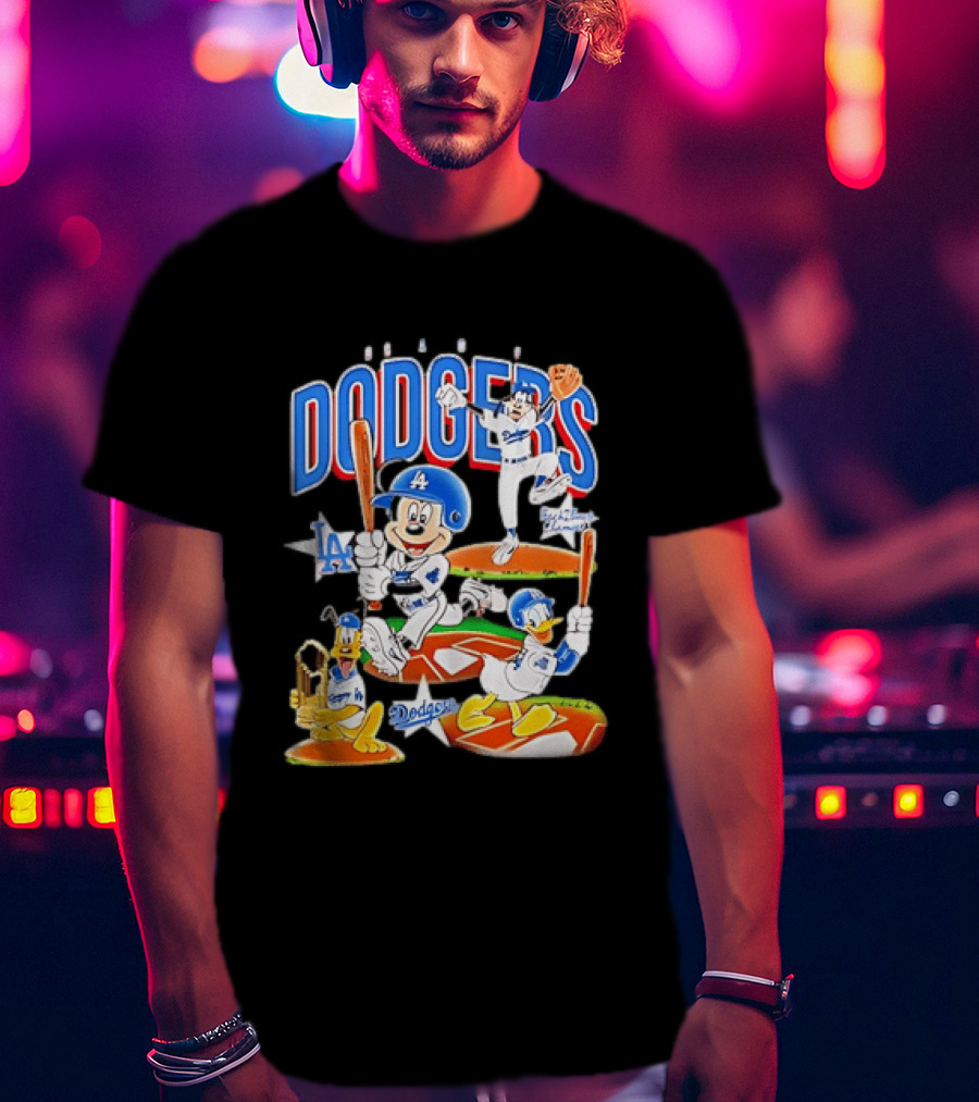 MOONLANDGOODS 2020 Mickey Goofy Pluto Donald Baseball Team Los Angeles Dodgers T-Shirt