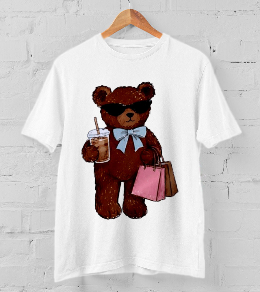 Cool Teddy Bear Shopping With Treats And Accessories T-Shirt