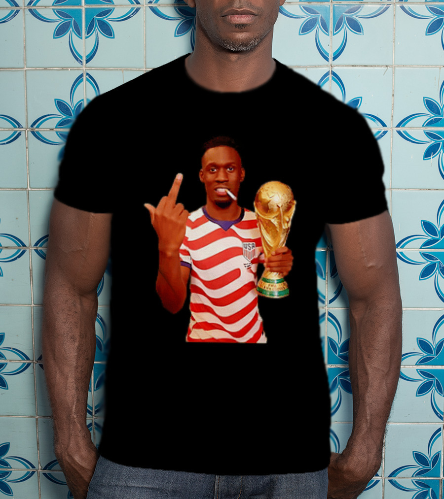 Folarin Balogun USA National Team Smoking Middle Finger World Cup Trophy T-Shirt
