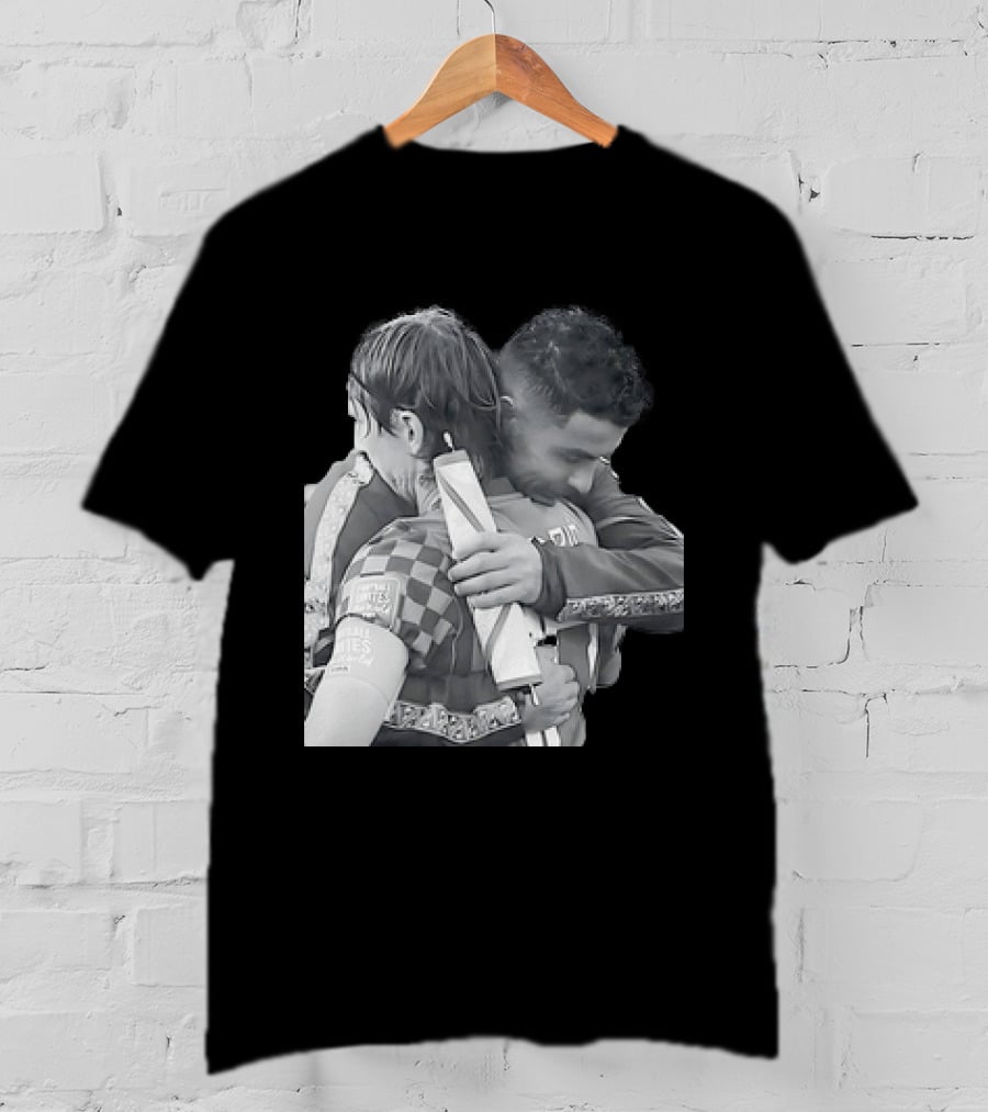 Luka Modric Cristiano Ronaldo Embrace Football Respect UEFA Nations League Croatia Portugal T-Shirt