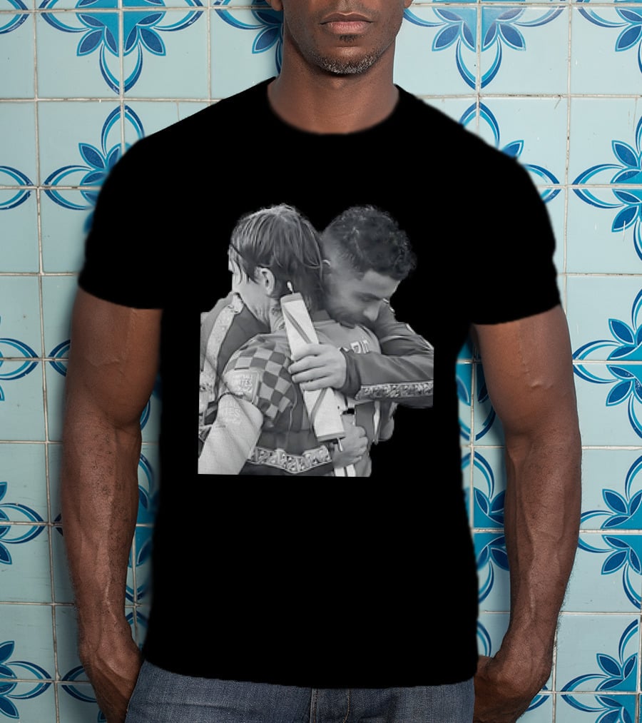 Luka Modric Cristiano Ronaldo Embrace Football Respect UEFA Nations League Croatia Portugal T-Shirt