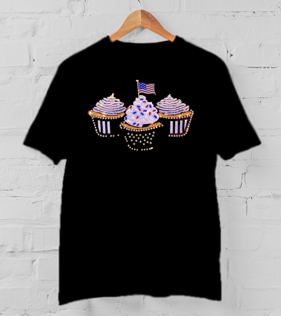 Patriotic Beaded American Flag Cupcake Trio Decor T-Shirt