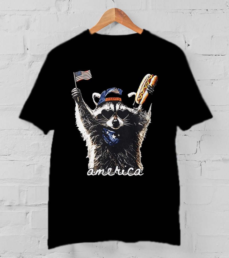 Raccoon Holding Hot Dog And Flag America 4th Of July Celebration T-Shirt