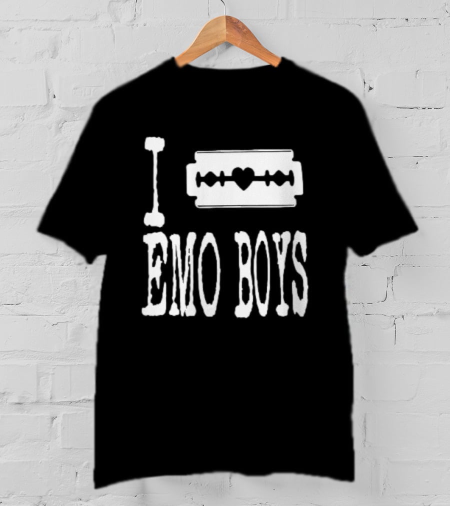 I Emo Boys Heart Razor Blade T-Shirt