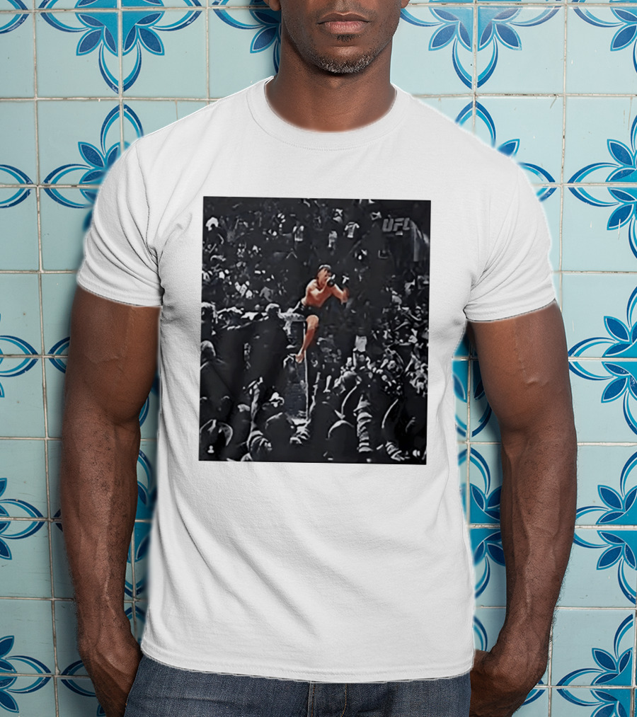 Diego Lopes UFC Middle Finger Crowd Moment T-Shirt