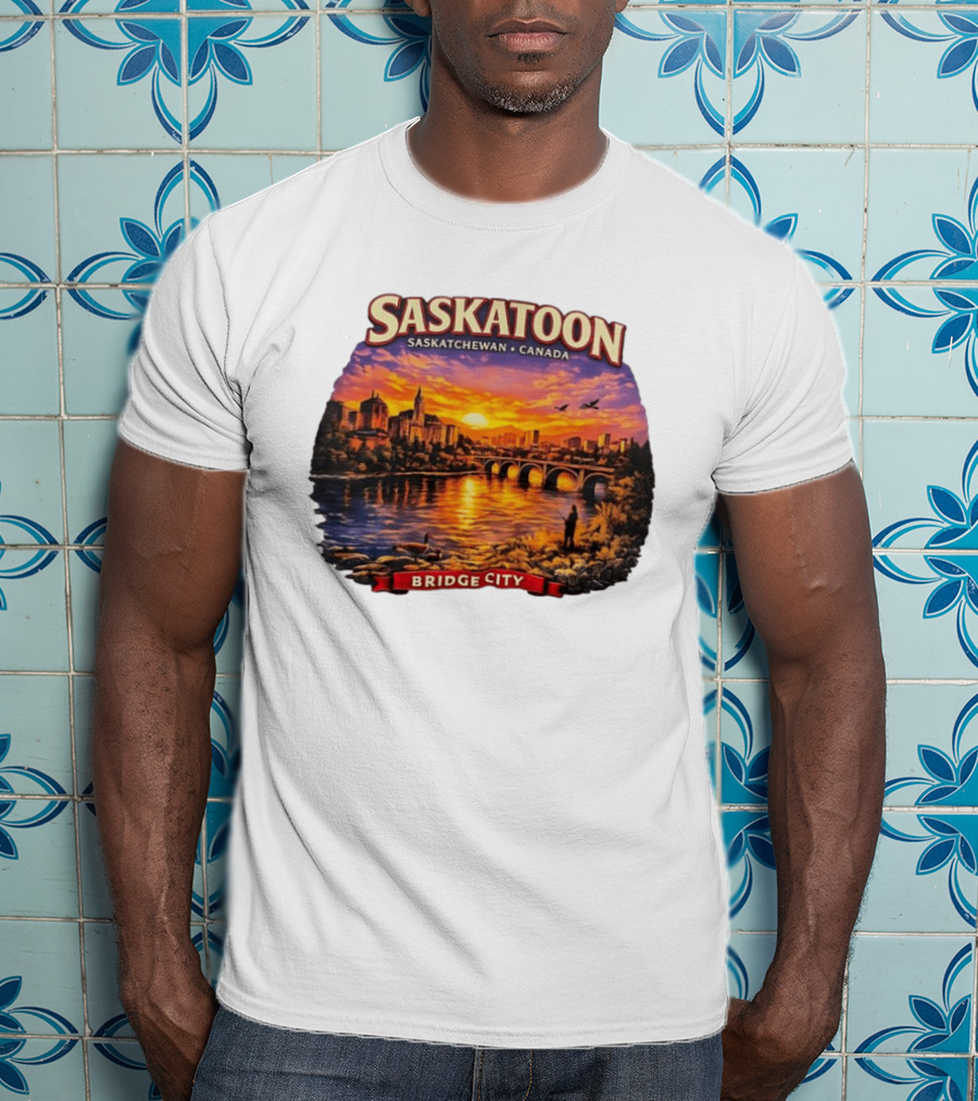 Saskatoon Saskatchewan Canada Sunset Bridge City T-Shirt