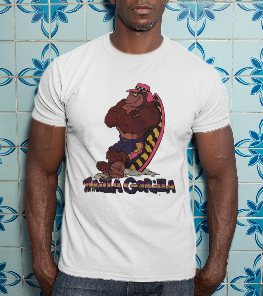 Thrilla Gorilla Town And Country Surf Checkered Hat Surfboard T-Shirt