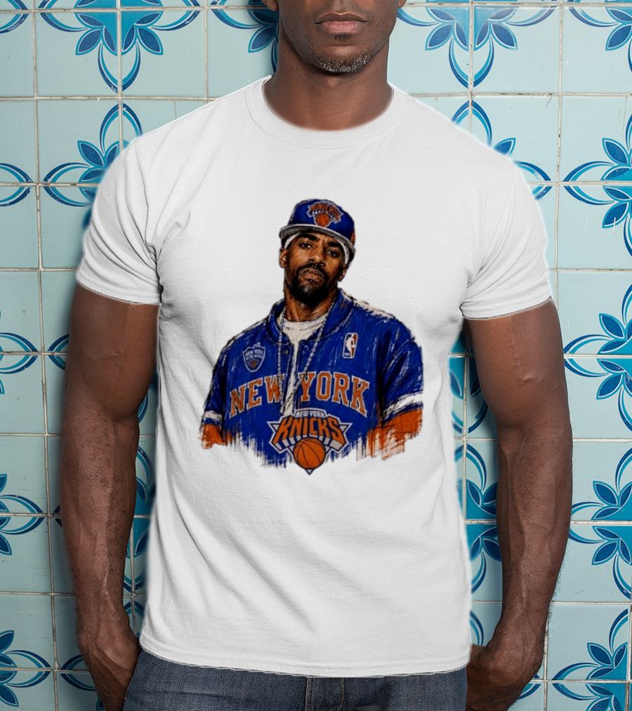Kyrie Irving New York Knicks New Yorks Finest To The World Manhattan Knicks T-Shirt