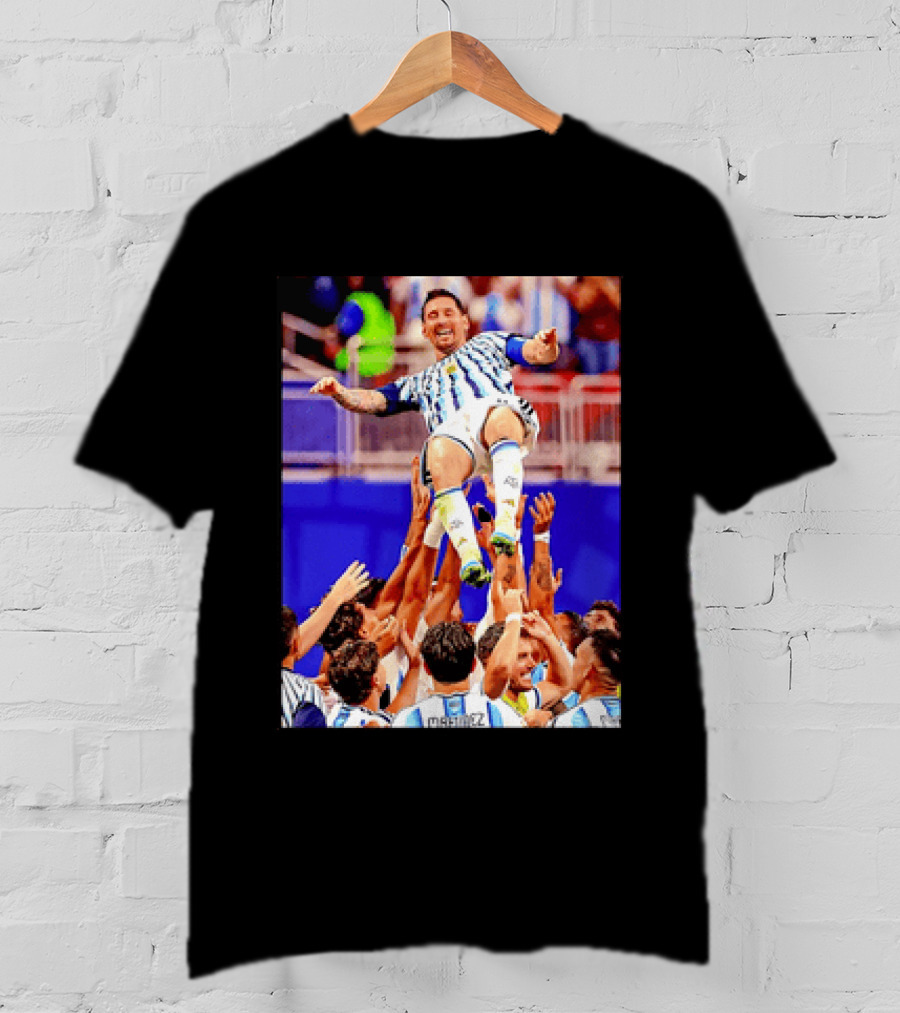 Lionel Messi Argentina Victory Celebration Team Lift T-Shirt