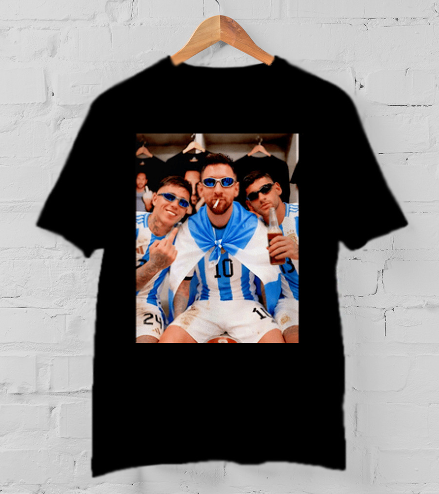 Argentina National Team Lionel Messi Enzo Fernandez Cristian Romero Celebration T-Shirt