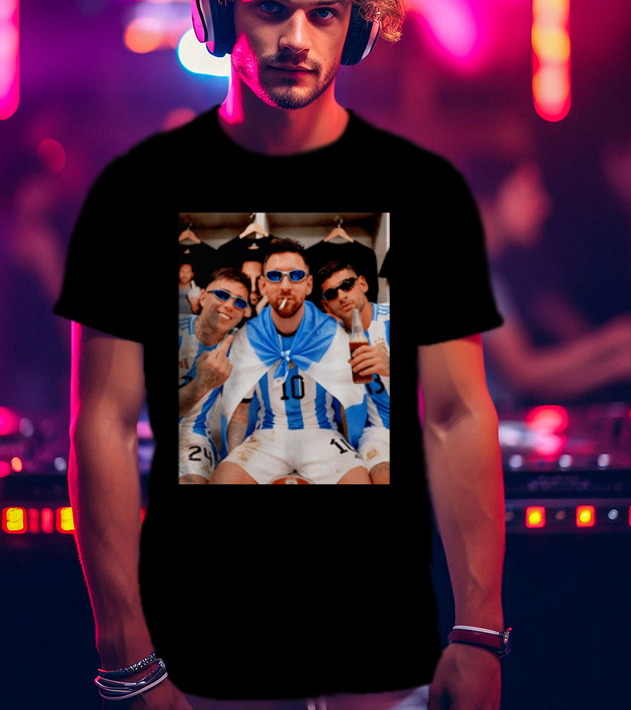 Argentina National Team Lionel Messi Enzo Fernandez Cristian Romero Celebration T-Shirt
