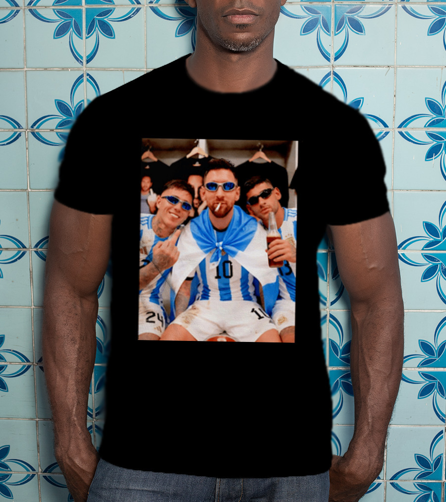 Argentina National Team Lionel Messi Enzo Fernandez Cristian Romero Celebration T-Shirt