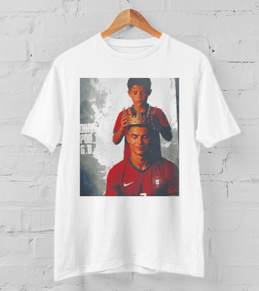 Cristiano Ronaldo Portugal Obrigado Por Tudo GOAT Crowned King Soccer Legend T-Shirt