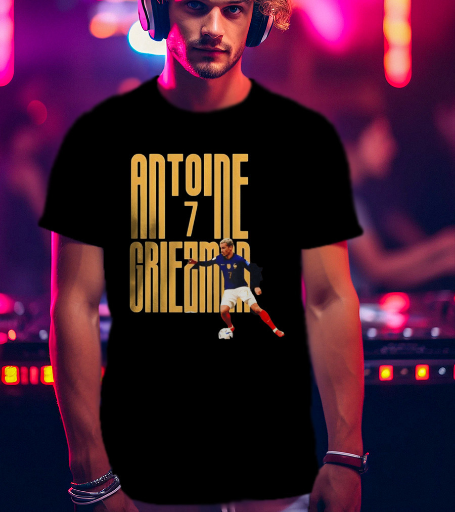Antoine Griezmann 7 France Football Dribbling T-Shirt