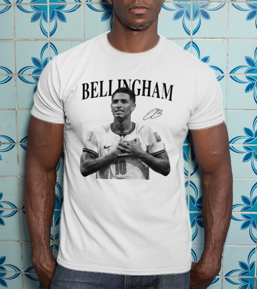 Bellingham England Number 10 Footballer Iconic Three Lions T-Shirt