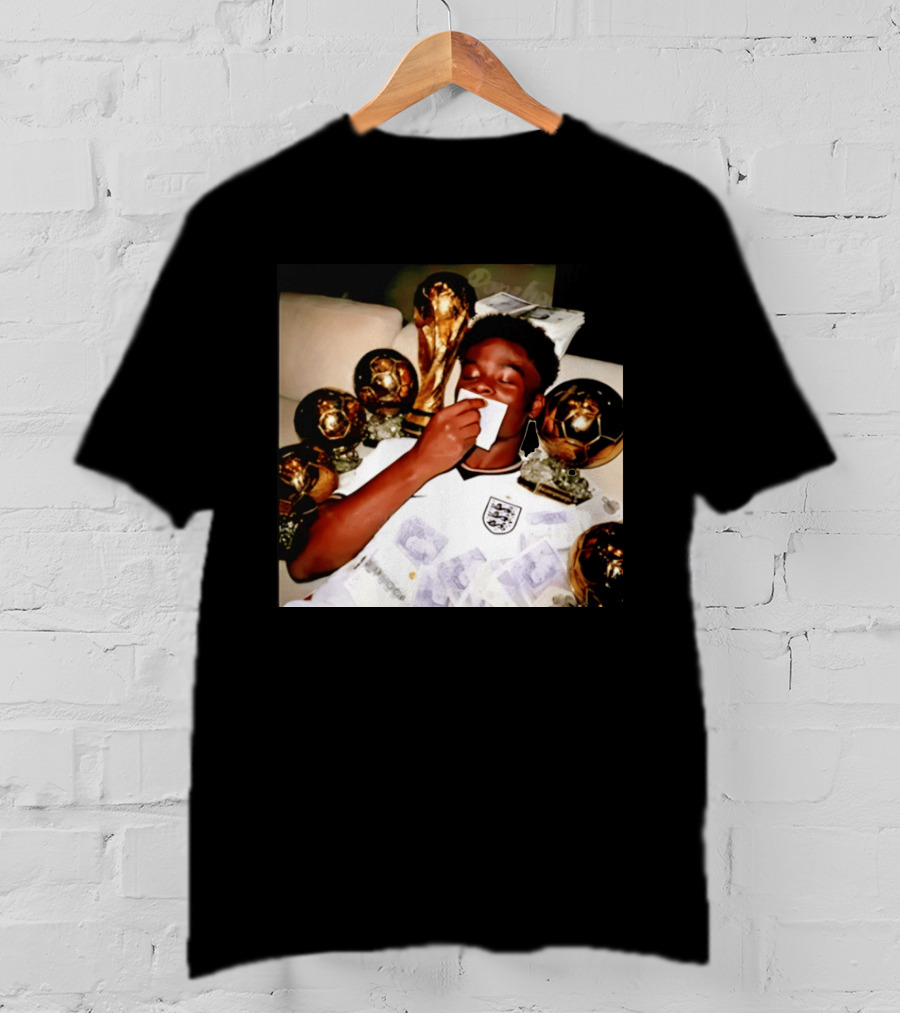 Bukayo Saka England National Team World Cup Trophies And Money T-Shirt