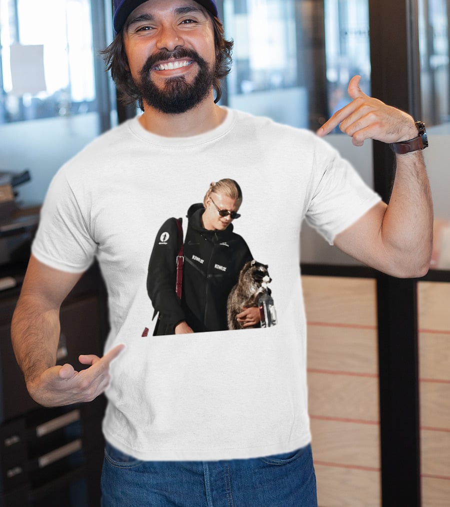 Erling Haaland Raccoon Meme Football KIWI K SPACE Texas T-Shirt